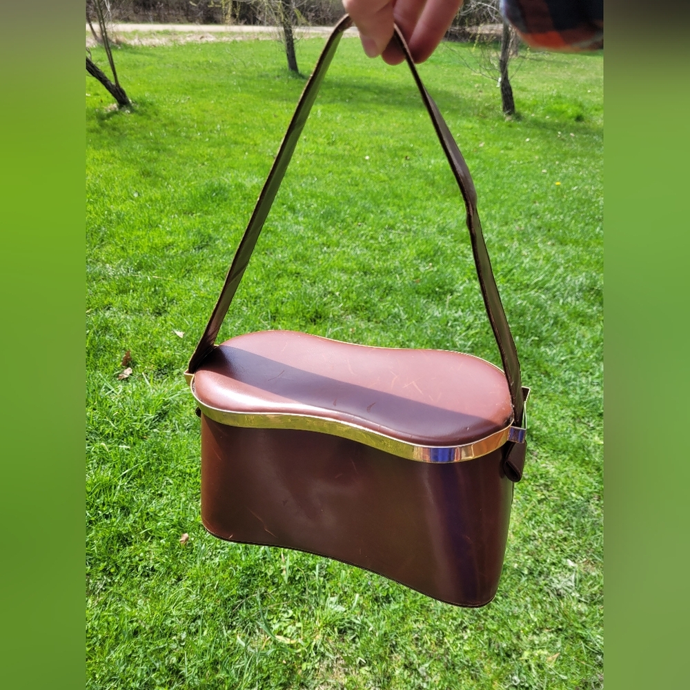 Vintage leather LEWIS brand hard top purse hangbag
